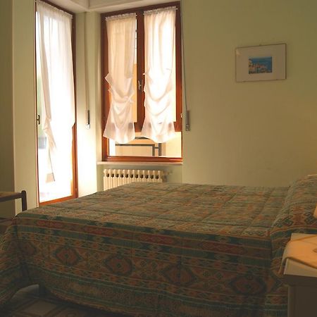 דירות סן ברתולומיאו אל מארה La Terrazza Tra Pini E Mare חדר תמונה